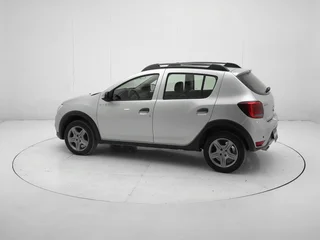 رينو Sandero Stepway 2021