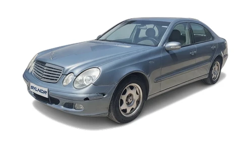 Mercedes-Benz E200 2004