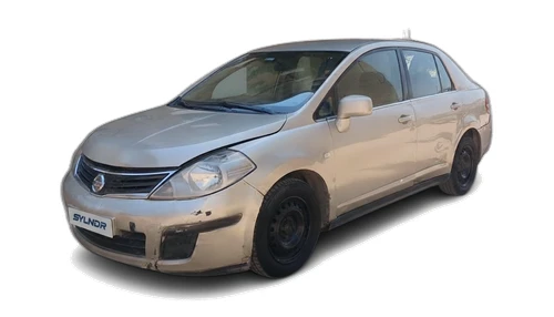 Nissan Tiida 2013