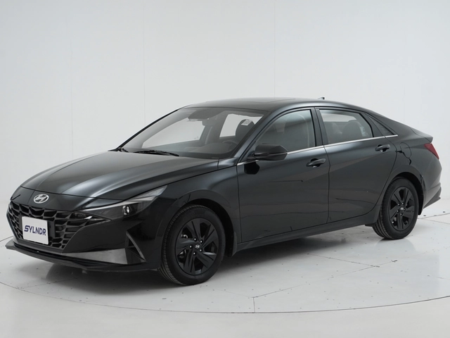 هيونداى Elantra CN7 2021