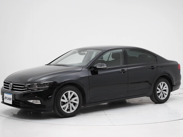 فولكس فاجن Passat 2021