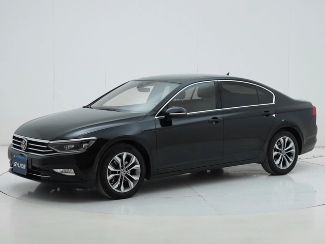 فولكس فاجن Passat 2022