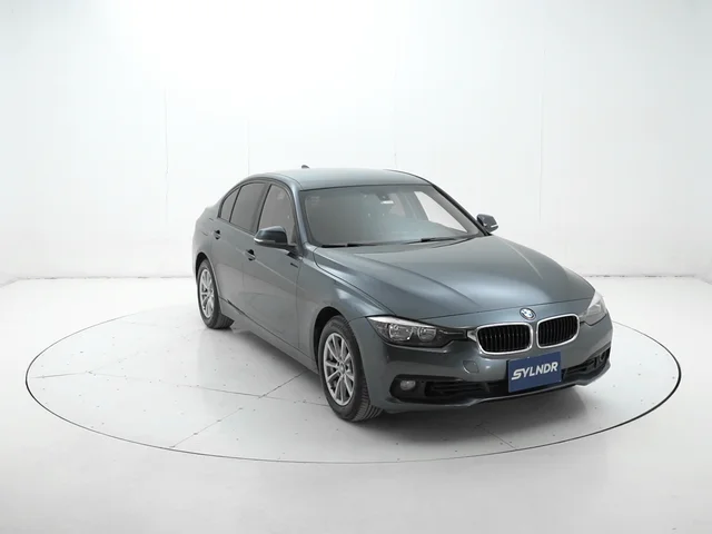 BMW 318 2017