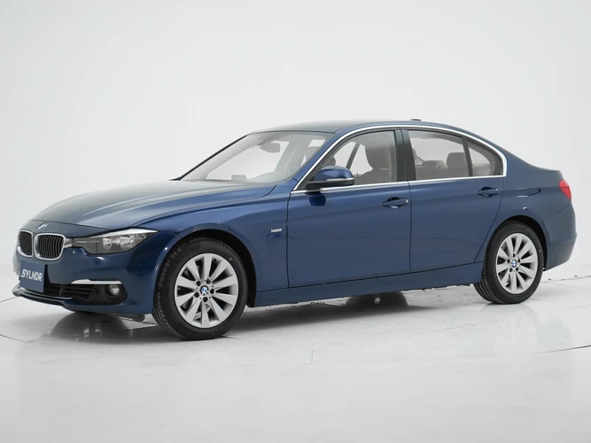 Used BMW 318I 2016 for sale at the best price in Egypt | Sylndr